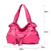 Rose Red Women's Large Capacity Schoudertas Top Handgreep Tas PU Soft Lederen Dame Messenger Bag Mooie en levendige bakken