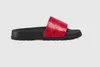 Designer Blooms Tofflor Herr Kvinnor Sandaler Blomtryck Randigt Gummi Gummi Platt Halkfri Klassisk Slipper Gear Bottom Flip Flops