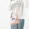 Hot Sale Koreanska Kvinnor Axelväska Kvinnor Handväska Kanvas Kvinnor Messenger Väskor Sommar Bolsa Feminina Para Mujer Gift New Fashion