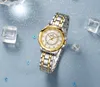 Модные дамы смотрят Golden Watch Fomens Pave Bling Crystal Athestone Ladys Quartz Movement Женщины кирсит сплав золотые наручные часы девушек браслет