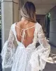 País renda lindo vestidos de casamento com mangas compridas vestido de noiva feito sob encomenda plus size sexy sem costas trem de varredura cetim praia vestido de novia