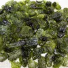 En naturlig moldavitgrön aeroliter kristallsten hänge energi apotropaic lot rep unikt halsband lj2010164420076