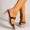 Sandali Scarpe da donna Nuovi sandali con tacco spesso Punta aperta con quadrato trasparente medio alto e pantofole Zapatillas Mujer 220303
