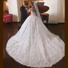 Sexig Off-Shoulder Ball Kappor Bröllopsklänningar Lace Appliques Capped Sleeves Cathedral Train Plus Size Bridal Gowns Vestido de Noiva