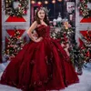 Vestidos DE 15 Años Red Cekinowe Suknie Quinceanera Koronki Aplikacja Sweet 16 Ubierz Off Ramska Meksykańska Prom Suknie 2021