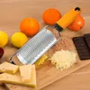 Кухонные инструменты портативные изысканные Zester Grater Cheese Chraters с бритвой острой лезвия из нержавеющей стали.