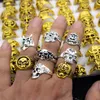 Lot Skull Rings Rzeźbione Biker Men Srebrny/Pozłacany Pierścień ze Stopu Biżuteria 50 Sztuk/partia