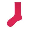 Womens Socken Mode Frauen und Männer Hohe Qualität Baumwollbrief Atmungsaktiver Sportgroßhandel Mehrere Farben können gemischt Nachrichtentext