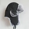قبعة القاذفة الشتوية للرجال فو فرو روسي قبعة دافئة سميكة مع اللوحات الأذن Y200110250K