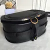 고품질 디자이너 가방 여자 하프 라운드 안장 가방 패션 여자 Crossbody 가방 정품 가죽 메신저 핸드백 호보 소프트 플랩 단일 솔리드 핸드백 블랙