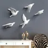 ヨーロッパの樹脂鳥ハンギングクラフトデコレーションホームリビングルームソファテレビバックグラウンド3Dウォールステッカー壁画飾りアートY200103