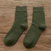 Hommes automne et hiver épais chaussettes chaudes mode taille libre décontracté hommes hiver épais velours moyen Tube chaussette 12 couleurs