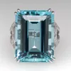 Silverfärg 925 Princess Sea Blue Topaz Diamond Ring Square Gemstone Bizuteria Anillo 925 Smycken för kvinnor Sapphire Ring Box Y11196C