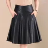 S-4XL NOVO 2020 Verão Mulheres Couro Saias Plissadas Mulheres Plus Size Casual Sólido Coreano Elástico Cintura Alta Plissada Skirt1