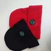 Casquettes de crâne pour hommes tricot sourire terre bonnet brodé 4 couleurs chapeaux d'hiver pour hommes femmes 1088708