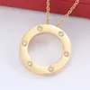 Klassiska kärlekshalsband Big Ring Pendant Diamond Halsband Fashion Womens Mens Gold Silver Torque With Red Box6558447