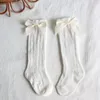 赤ちゃんガールズソックス夏の子供長い靴下幼児の膝の高い網の薄い靴下が0~5年の間柔らかい綿の幼児ソッケン