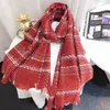 Luxury scarf fashion casual lady scarf autumn/winter cashmere scarf high quality sales size;180 * 70 cm.