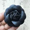 Frete Grátis 10 Pçs / lote Handmade PU Tecido 3D Camélia Flower Craft Patch adesivo Ajuste Mulheres Cabelo Jóias Clipes Sapatos de Tênis DIY J0113