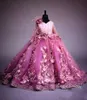 Lüks Boncuklu Çiçek Kız Elbiseler Uzun Kollu El Yapımı 3D Çiçekler Kız Pageant Elbiseleri Muhteşem Dantel Aplike Kabarık Tül Balo Elbiseleri