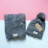 Designer -Hüte und Schalte für Erwachsene Australien. Strick -Mütze Pompom Gorro mit Tag Winter Caps Luxusschals F1125016727394