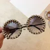 Solglasögon 2021 Mens Designer Fashion Rivet Punk Sun Glasses Rhinestone Round Women Unique Style UV400 NX16865922