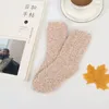 Nieuwe herfst winter kinderen fleece sokken casual warme handdoek kous snoep kleur schattige baby sokken mooie jongens meisjes fuzzy sox