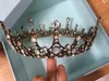 NEUE schwarze wunderschöne Prinzessinnen-Kopfbedeckung, schicke Braut-Tiaras, Accessoires, atemberaubende Kristalle, Perlen, Hochzeits-Tiaras und Kronen 12102