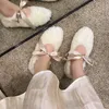 Sapatos mulher 2022 casual tênis femininos apartamentos modis rodada dedo do pé outono mocassins peles novo vestido de inverno mocassim bonito branco outono caça fashi