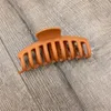 1Pc Coreano Solido Grandi Artigli Dei Capelli Elegante Smerigliato Acrilico Clip di Capelli Forcelle Barrette Copricapo per Le Donne Accessori Per Capelli Delle Ragazze7782046