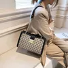 2022 Factory Outlet новая модная большая сумка с принтом большой емкости портативная женская сумка через плечо 69K6