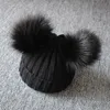 5st barn dubbel pom pom beanie vinter bobble hatt stickad faux päls löstagbar kulkapsling mjuk kabel stickad hatt med öron för kvinnor