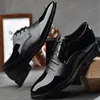 Chaussures pour hommes mode formelle robe italienne hommes chaussures de bureau robe grande taille robe noire chaussures d'affaires hommes formelles