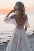 2021 Bohemian Bröllopsklänningar Frestande Naken Champagne V Hals Chic Sleeves Straps Ruffles Lace A Line Backless Bridal Gowns H0105