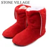 Villa de piedra Winter Women Slippers Soft Plush, zapatillas para el hogar, lindos zapatos de interior de la oreja del piso de madera.