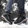 Marka zimowe buty męskie ciepłe męskie śniegowce wysokiej jakości skórzane wodoodporne męskie trampki Outdoor Men buty górskie obuwie robocze 201216