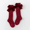 Ins Baby Girls Kolano Wysokie Skarpety Kids Toddler Sock Velvet Bow Bawełna Mid Skarpety Dla Mała Dziewczynka Knitting Tube Socks