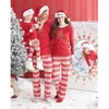 Christmas Pajamas Rodzina Dopasowywanie Ubrania Rodzina Wygląd Mama i Me Ubrania Czerwony Z Długim Rękawem Drukowane Jesień Zimowy Homewear LJ201111