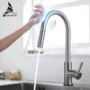 Smart Touch Keukenkranen Kraan voor Sensor Keuken Water Tap Sink Mixer Roteren Touch Kraan Sensor Water Mixer KH-1005 T200710