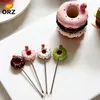 ORZ 4 adet Kokteyl Çatal Tutucu Reçine Donuts Şekli Paslanmaz Çelik Sebze Meyve Bar Araçları Parti Dekorasyon Sofra Çatalları Set Y200111