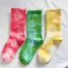 Nyaste Tie Dye Crew Utskrift Strumpor Street-Style Tryckt bomull Lång strumpor för män Kvinnor Höga Strumpor