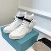 Designer schoenen wiel renlon high top heren dames platte sneakers platform schoen fahion witte zwarte doek veter loper trainers met zak 260