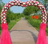 Matrimonio romantico e nobile porta di fiori di seta porta in metallo porta ad arco di fiori di rosa per la decorazione della preparazione della scena del grande matrimonio