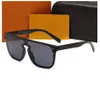 Gafas de sol de diseñador al por mayor Anteojos originales Tonos para exteriores Marco de PC Moda Classic Lady Espejos para mujeres y hombres Gafas Unisex 7 colores Con caja original