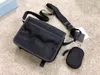 Wholesale canvas cross Body bag men messenger bags classic satchel waterproof shoulder handbag parachute fabric purse