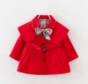 Vår Höst Baby Girls Coattops Kids Designer Tag Lapel Windbreaker Jacka OuterWear Baby Girls Barnkläder Jackor