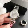 Brand Wrist Watches Women Girl Crystal Triangle Style Dial Dial Band Metal Bandz Watch GS257388301