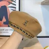 2022 designer de moda boina feminina chapéus de cashmere Chain captura de boina Lady Lady Viagem ao ar livre Caps de férias à prova de vento de inverno 287V
