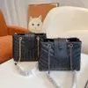 Luxury Designer Shoulder Bags Large made of high quality hardware leather wallet mobile phone is suitable for tourism and shopping It's very beautiful good