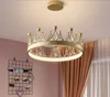 Luz pós-moderna Luxo Simples Sala de estar Chandelier Quente Creative Flower Crown Room Chandelier Ring Bedroom Candelabro Novo